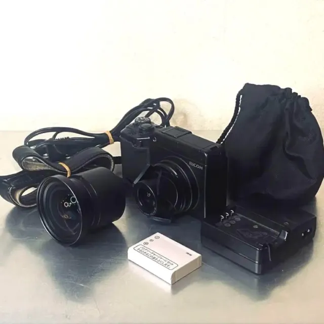 RICOH GXR Digital Camera with S10 24-72mm F2.5-4.4 VC Lens , HA-3 Hood Adapter