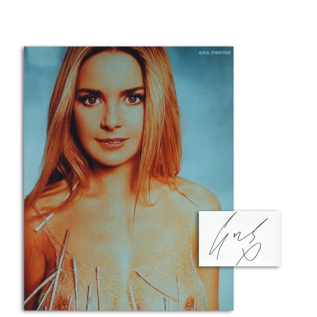 Gail Porter - Autograph - Signed Colour Photograph
