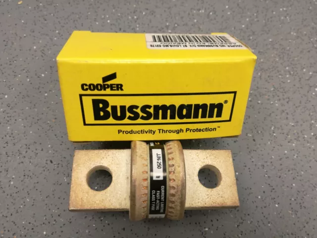 BUSSMANN COOPER JJN-250 250A 300V - TRON FAST ACTING FUSE (Pack of 1) NEW IN BOX