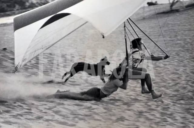 Photo de presse vintage Sport Sky Surfing À Los Angeles Kings Années 70 tirage