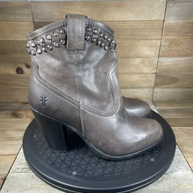 Frye Size 7 B Jenny Cut Studded Short Brown Ankle Bootie Boots Leather