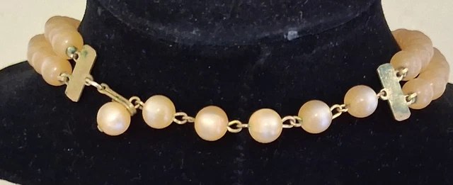 VINTAGE IRIDESCENT CREAM Graduated Beaded Layer Necklace 13.5