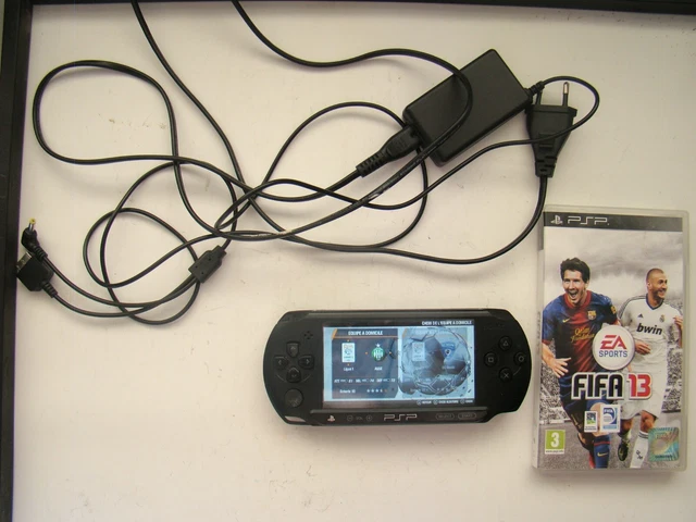 Console Psp E-1004 Noire Fonctionnelle Avec Chargeur Et Jeu Fifa 13 -