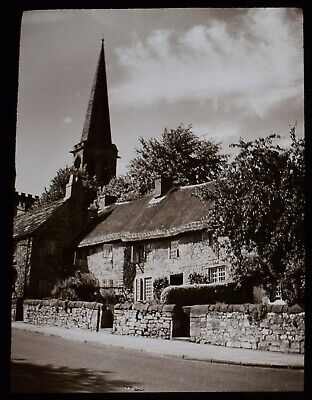 Magic Lantern Slide COTTAGES AT BAKEWELL DATED 1949 PHOTO DERBYSHIRE