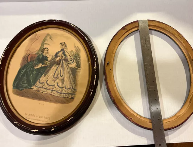 Vintage Wood Oval Picture Frames 13 1/2 “ X 11 1/4” Outside Measure Poor Conditi