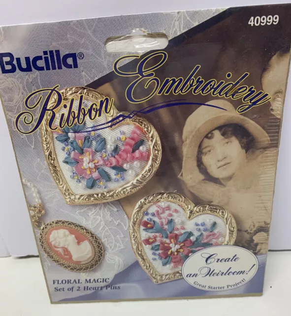 Kit de pasadores de corazón bordado cinta Bucilla ""Magia floral"" #40999