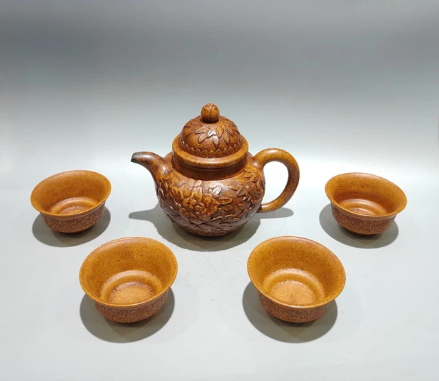 CHINA YI XING Zisha Clay Handmade Exquisite Teapot （牡丹掇球套壶