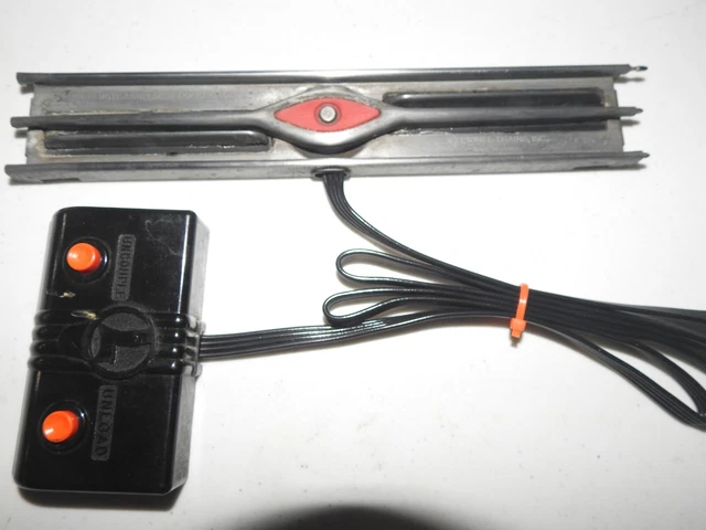 Lionel Trains Postwar 6019 O27 Gauge Remote Control Track