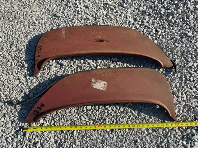 Vintage Old 1960 60 MERC MERCURY FENDER SKIRTS Auto Parts Foxcraft MER-60  Q34