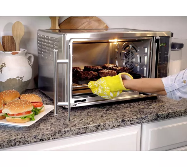 https://www.picclickimg.com/ivsAAOSwE95lCeo~/Oster-Countertop-XL-Air-Fry-Oven-Toast-Broil-Grill-French-Doors-QVC.webp