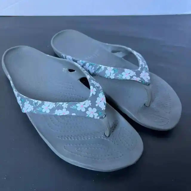 Crocs Kadee Graphic Flip Flops Gray/Tropical Floral Print Sandals Womens Size 9