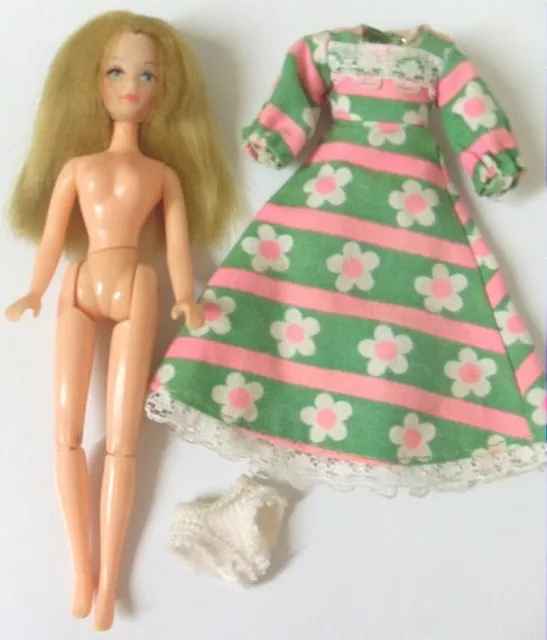 VINTAGE PALITOY PIPPA DOLL in original long dress