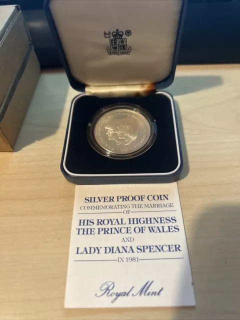 Royal Mint 1981 Silver Proof Crown Coin Charles & Diana Wedding 28.28g (14562/3)