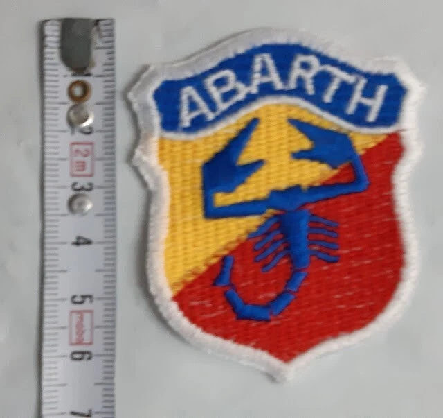 Patch Thermocollant 'Give Respect' - Écusson à Coudre Ou à Coller Sur Vêtements, Sacs - Taille Selon Photo