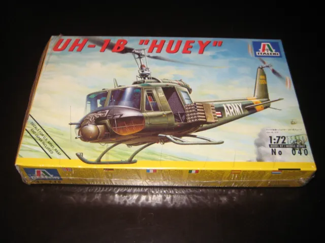 Modellsatz Hubschrauber 1:72, UH-1B, " HUEY ", im Originalkarton