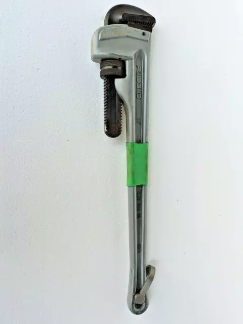RIDGID 824 Aluminum Pipe Wrench 24", 3" Dia P/No.31105