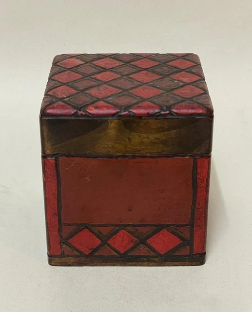 Early 20th Century Wooden Box - Omega Workshop / Bauhaus Influence