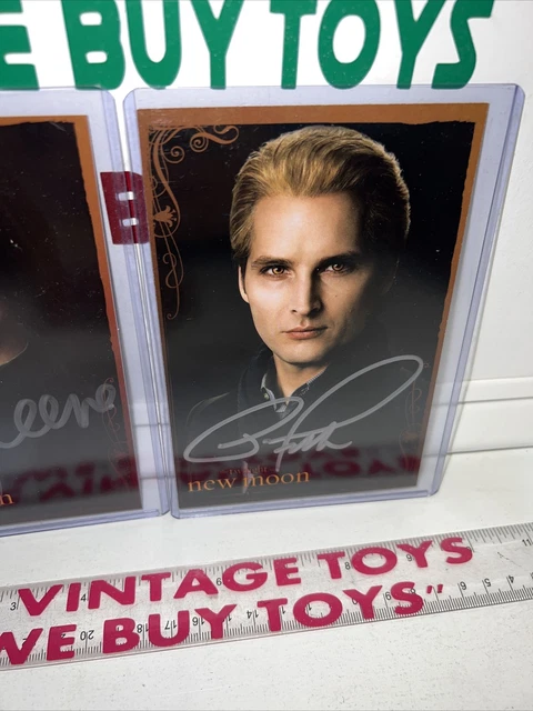 Twilight Saga Alice & Carlisle Cullen Autos Greene / Facinelli Autographs Neca