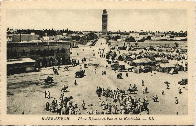 CPA AK MAROC MARRAKECH Place Djemaa el-Ena (10876)
