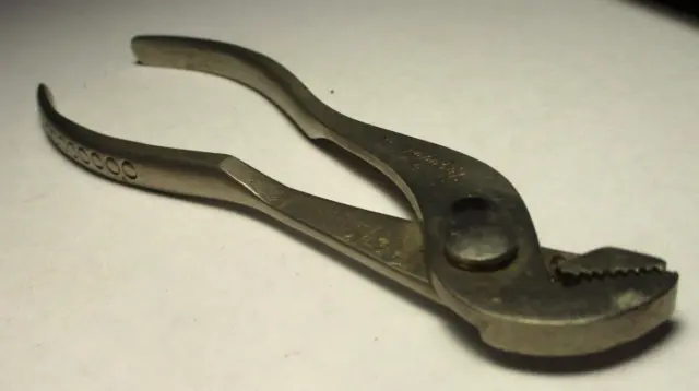 Vintage Snap on Vacuum Grip No. 105 5"  Mini Slip Joint Ignition Pliers USA
