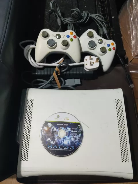 Microsoft Xbox 360 60 GB Console Bundle