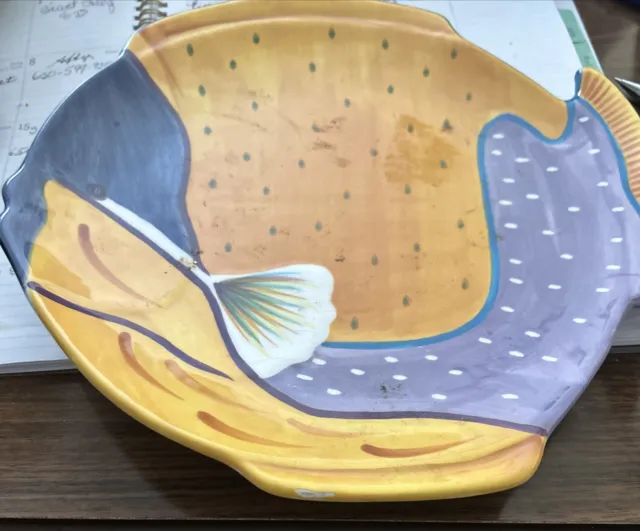 STUDIO NOVA FISH PLATE Hand Painted Island Fish Dinner Platter AC059  10x10