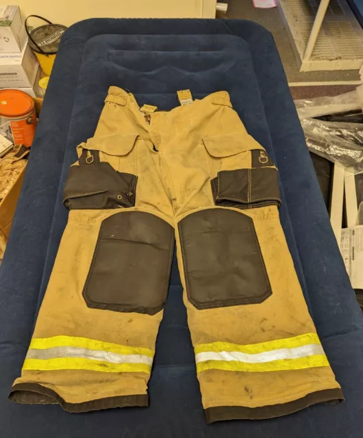 Janesville Lion Firefighter Fireman Pants Turnout Bunker Gear Size 38 X 31