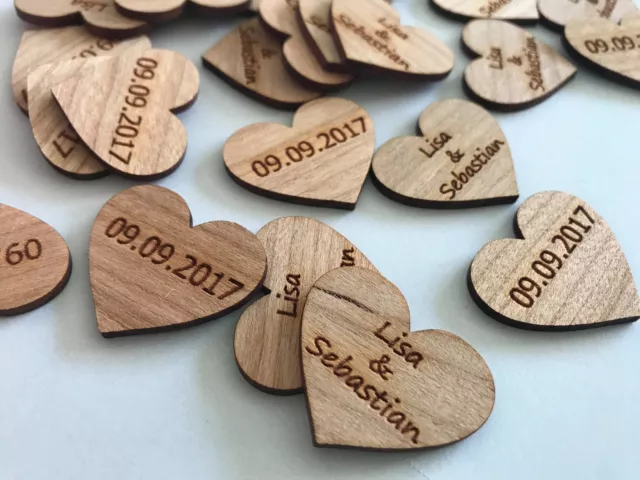 50 Holz Herzen Herz Tischdeko personalisiert Name + Datum Hochzeit Streu Deko