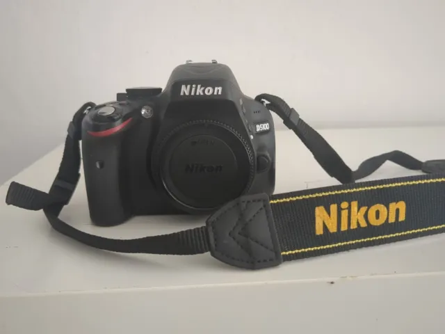 Nikon D5100 DSLR Camera 16.2MP Body With Battery And Strap W/ 8350 Shutter Count