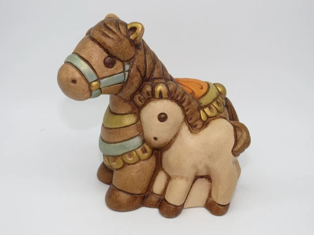 Our Generation Puledro Mustang 30 Cm Con Set Accessori Per Toeletta - Cavallo Per Bambole BD38020Z