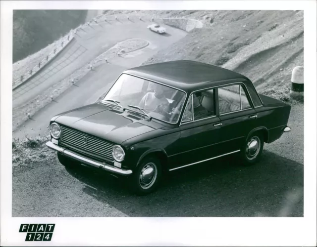 Fiat 124 - Vintage Photograph 2981141