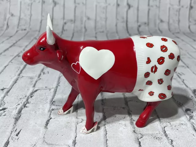 2000 Westland Cow Parade Moocho Amor Heart Lips Porcelain Cow Figurine Retired