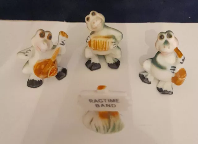 Miniature Family Bone China Ranocchi Che Suonano Collezione Vintage