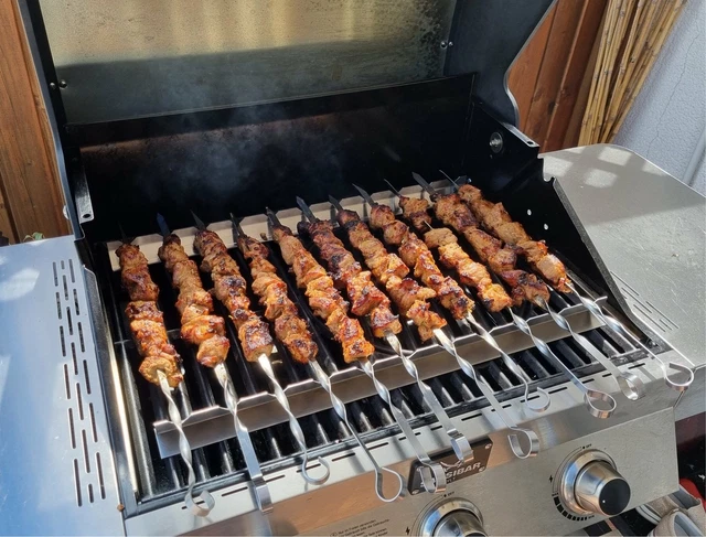 4 Edelstahl-Spießhalter Für Grill & Camping – Rostfrei, Spülmaschinengeeignet, Mit 6 Einkerbungen