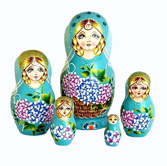 Poupees Russes Emboitables Matriochka Peinte Par Artiste Vinogradova Poupees Russes Emboitables Matriochka Peinte Par Artiste Vinogradova