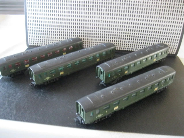 Lot De 8 Tampons Pour Voitures De Train Miniature Hornby - Échelle HO