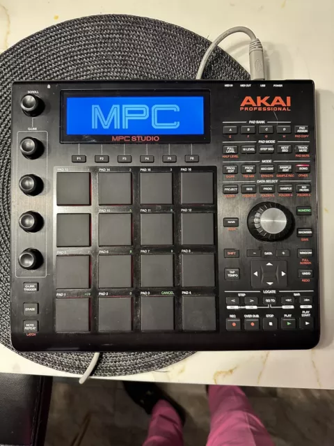 Akai Professional MPC Studio Black MIDI Controller Interface Music Production