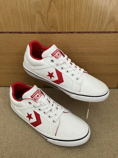 Converse distrito hotsell canvas low trainers