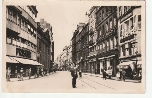 METZ - Moselle - CPA 57 - Rues - la rue Serpenoise - le Prisunic 1949