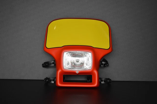 Plaque De Phare Aprilia 50.80 RC 1981 – Reproduction Neuve, Rouge, Fabriquée En France