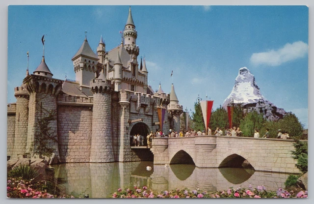 Theme Park & Expo~Fantasyland Ent.~Sleeping Beauty Castle~Disney CA~Vintage PC