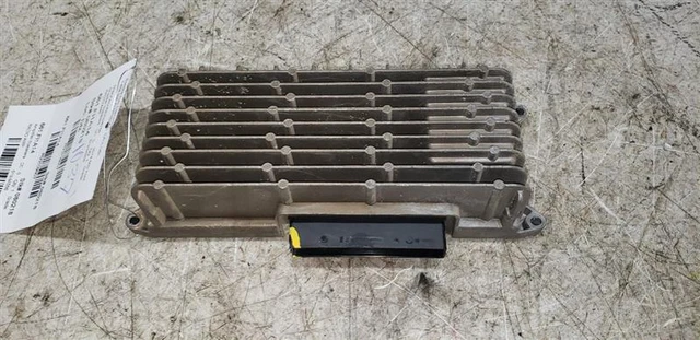 2014 Fiat 500 Radio Amp 51944556
