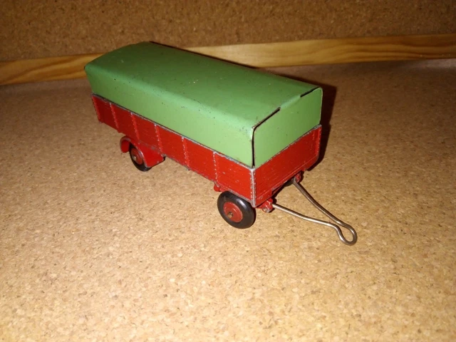 Dinky Toys Remorque couverte à deux essieux - Meccano ltd