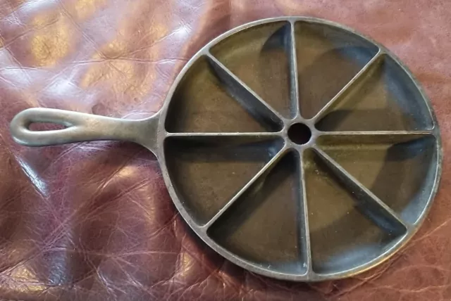 Vintage Cast Iron 8-Slice Divided Corn Bread Pan Skillet Unbranded USA Os51