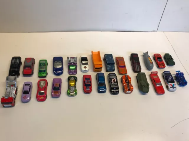 Hot Wheels Match Boite Autre Lot 1/64 Junkyard Voitures Misc 26 Voitures Lot 6