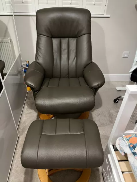 Nelson swivel recliner on sale chair and footstool