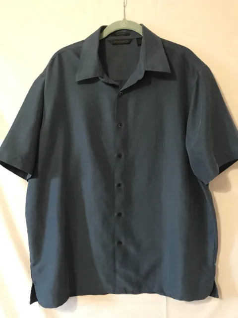 Axist Blue Short Sleeve Button Up Shirt Men's Large Surf Soft