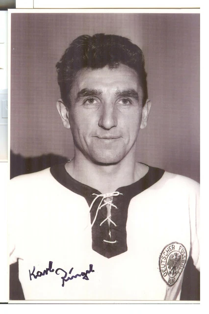 Fußball - Früherer Nationalspieler Karl-Heinz Schnellinger gestorben Fußball - Früherer Nationalspieler Karl-Heinz Schnellinger gestorben