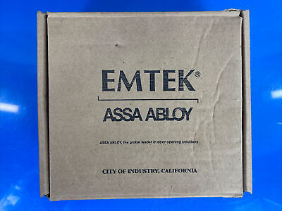 Emtek Assa Abloy Concealed Privacy Modern Rectangular Rosette Helios Lever