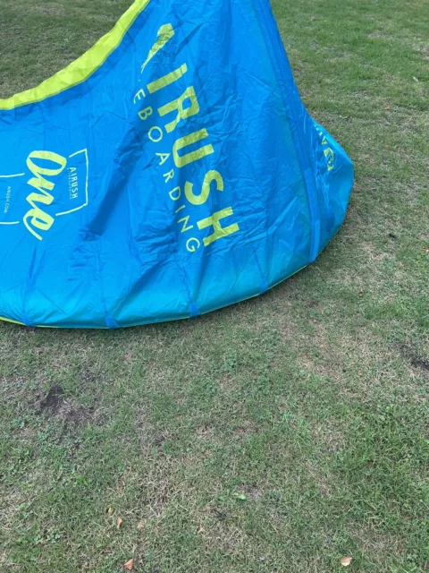 kitesurfing kites Airush  One 6m